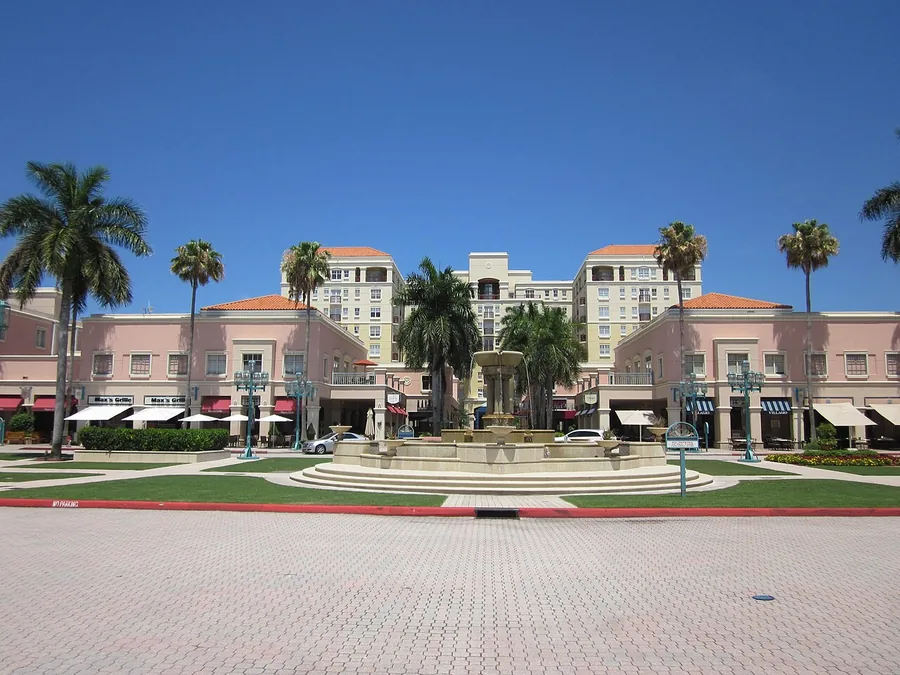 The fountain and storefronts at Mizner Park, Boca Raton